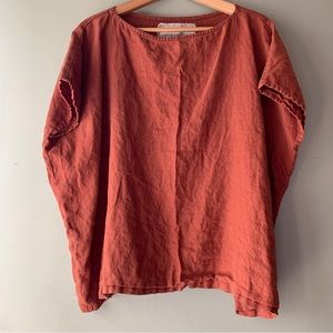 notPERFECTLINEN Square Florence Top in Redwood